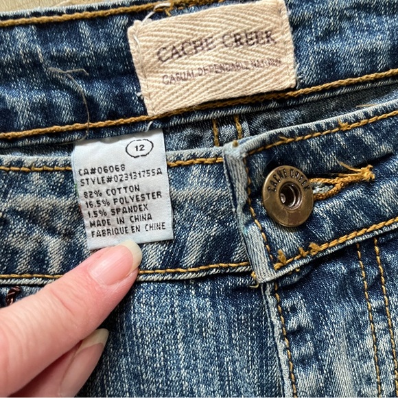 Cache Creek Jeans western style faux leather accents size 12 stretchy midrise - Picture 5 of 5